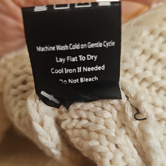 POL Boho Fringe Cream Three Button Collared Sweater with Fringe Detailing -Med - Picture 7 of 7